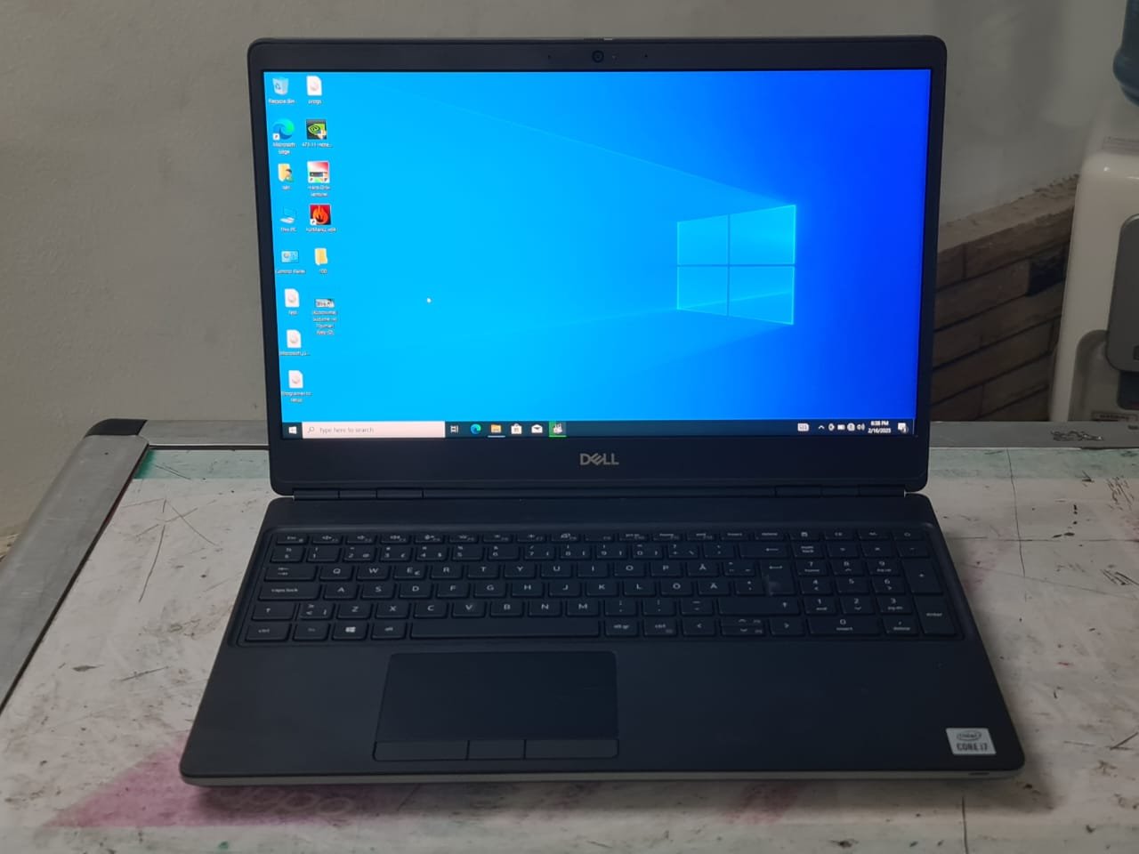 Dell Precision 7550, 15.6 inch FHD Laptop – Intel Core i7-10875H, 32GB DDR4 RAM, 512GB SSD, NVIDIA RTX 5000 16GB