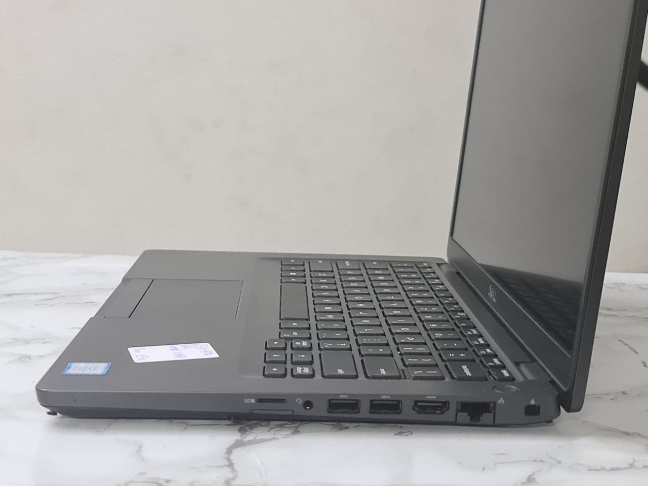 Dell Latitude 5400 Intel Core I5-8365U 8GB Ram 256GB SSD Intel UHD Graphics 620 14″ Inch FHD